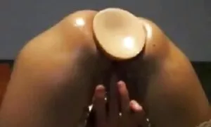 Խոցված ստրուկը հետու ...